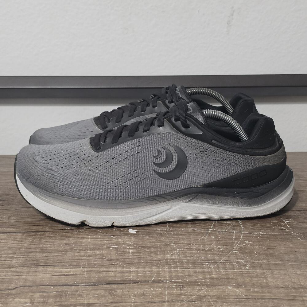 Topo Magnifly 5 Men's Athletic Running Shoes Sneakers Size 11 Gray